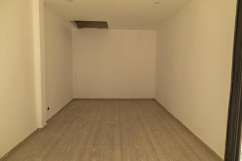 Magasin avec mezzanine